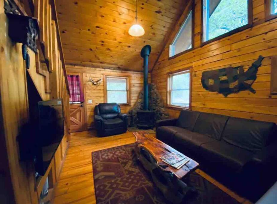 The Loft At Bear Mountain Log Cabins Eureka Springs Dış mekan fotoğraf